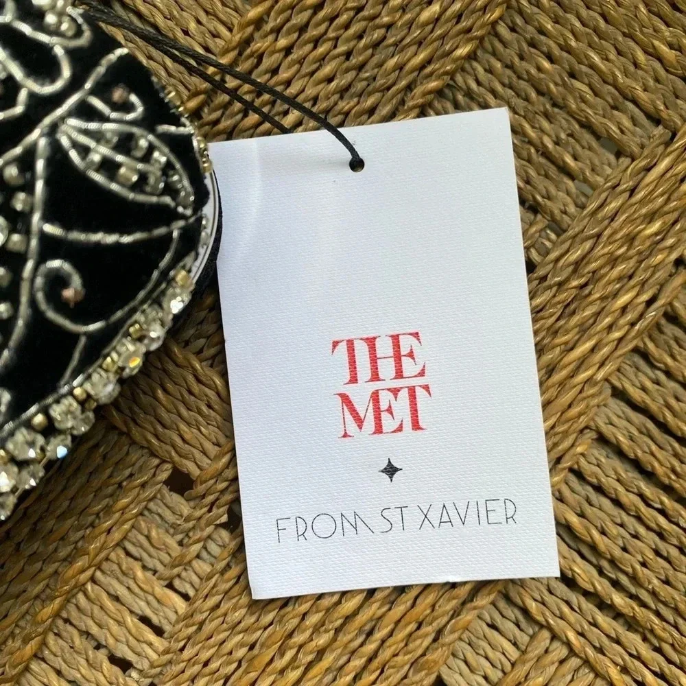 The Met St. Xavier Bag British Floral Beaded Clutch Velvet NWT